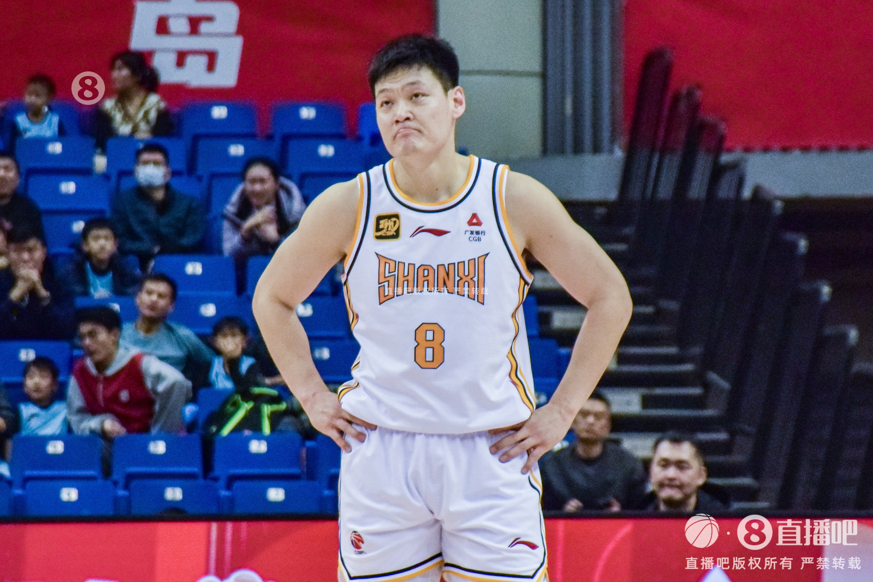 表现平平!张宁11中4拿到11分3板4助&三分8中2 有5犯规